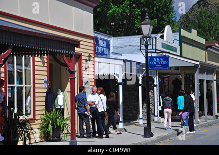 Negozio di coloniale fronti su Buckingham Street, Arrowtown, Regione di Otago, Isola del Sud, Nuova Zelanda Foto Stock