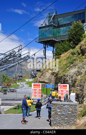 Il Luge ingresso, lo Skyline Gondola e luge, Queenstown, Regione di Otago, Isola del Sud, Nuova Zelanda Foto Stock