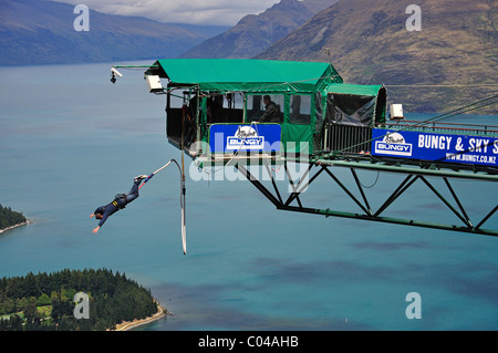 La battuta il Bungy, lo Skyline Gondola e luge, Queenstown, Regione di Otago, Isola del Sud, Nuova Zelanda Foto Stock