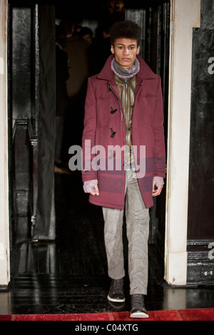 Tommy Hilfiger Mens 2011 autunno inverno pista presentazione alla settimana della moda di New York Foto Stock