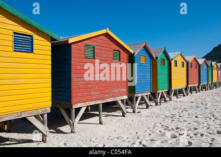 Spiaggia di capanne, in stile vittoriano cambiando stanza in Muizenberg Penisola del Capo Sud Africa Foto Stock