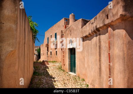 Tradizionale architettura rurale nel villaggio di Aroniadika, Cythera (o 'Kithira') Island, Grecia Foto Stock