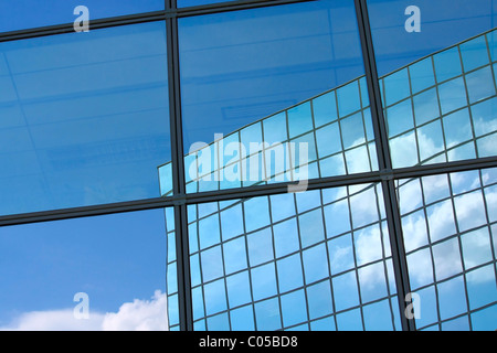 La riflessione della finestra Foto Stock