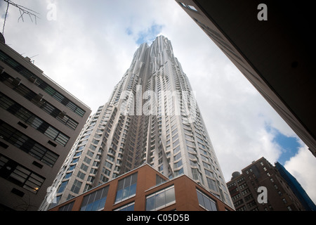 Architetto Frank Gehry's 76-story Beekman Tower in Lower Manhattan visto il Sabato, 12 febbraio 2011. (© Richard B. Levine) Foto Stock