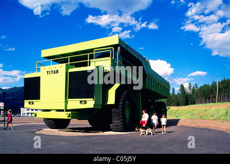 Più grande del mondo di Mining Autocarro con pianale di scarico - Terex Titan - Sparwood, BC, British Columbia, Canada Foto Stock