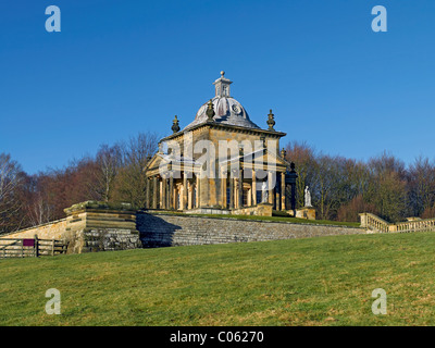 Tempio dei Quattro venti in inverno Castello Howard Estate vicino Malton North Yorkshire Inghilterra Regno Unito GB Gran Bretagna Foto Stock