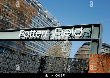 Potters Fields Park, London Bridge, Londra, Inghilterra Foto Stock