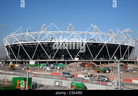 Giochi Olimpici stadium, Londra si avvicina al completamento Febbraio 2011 Foto Stock