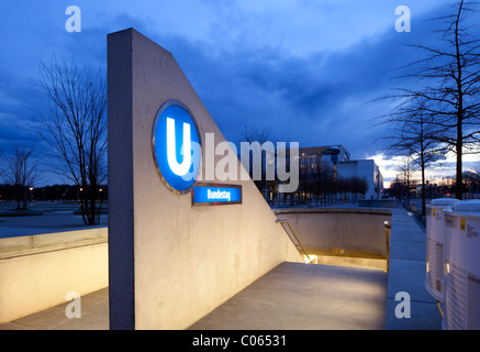 Bundestag la stazione metro, Berlin-Mitte, Berlino, Germania, Europa Foto Stock