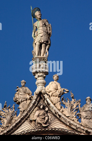 San Marco, Basilica Cattedrale, Chiesa statue Venezia Italia Foto Stock