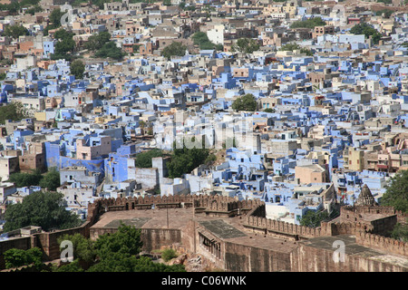 Vista del blu città vecchia da Meherangarh Fort, Jodphur, Rajasthan Foto Stock
