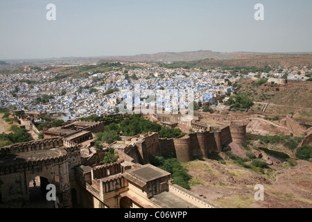 Vista del blu città vecchia da Meherangarh Fort, Jodphur, Rajasthan Foto Stock