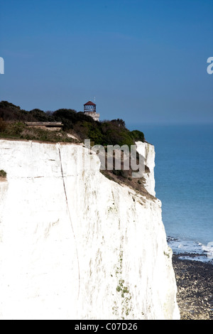 Vedute costiere delle Scogliere Bianche di Dover il National Trust terra con spettacolari, raccolta di capelli viste del canale in lingua inglese Foto Stock