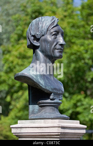 Busto in bronzo del Royal Giardinaggio Direttore Dr. phil h.c. Peter Joseph Lenné 1789 - 1866, paesaggio designer e urbanista, Foto Stock