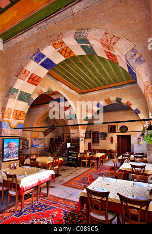 Una vecchia casa greca in Sinasos ('Mustafapasa'), che ora funzioni come guest house e ristorante. Cappadocia, Turchia Foto Stock