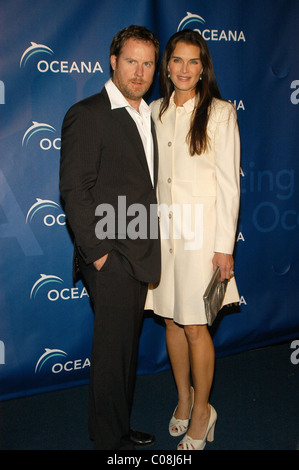 Chris Henchy e Brooke Shields l annuale Oceana del Partner Awards Gala tenutosi nella casa di Jena e Michael King - Arrivi Foto Stock