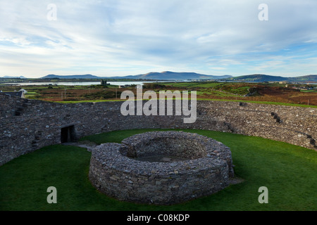 Pietra Cahergall Fort risalente all'età del ferro (500 A.C. al 400 D.C.), vicino Cahirciveen, l'anello di Kerry, la Contea di Kerry, Irlanda Foto Stock