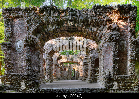 Teatro di pietra, ruderi del Teatro, Sanspareil Giardino di Roccia, Wonsees, Svizzera della Franconia, Alb francone, Alta Franconia Foto Stock