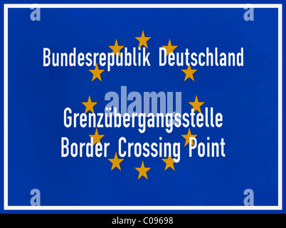 Cartello blu con Europa stelle, valico di frontiera, Repubblica federale di Germania il punto di incrocio Foto Stock