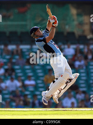 David Warner in azione durante l'Australia del grande Bash partita di cricket per raccogliere fondi per il Victorian Bushfire Appeal Foto Stock