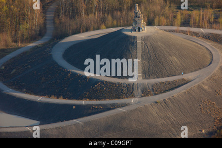 Vista aerea, Himmelstreppe o la scala verso il cielo per artista Herman Prigann, area Rhein-Elbe, Rhine-Elbe dump, struttura del paesaggio Foto Stock