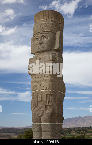 Toltec Atlantean Warrior figura nell'antica capitale Toltec di Tula o Tollan nel Messico centrale. Foto Stock