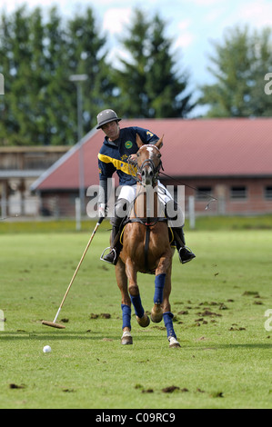 Juan Ruiz-Guiñazu da Team Koenig & Cie, polo, giocatore di polo, polo torneo, Berenberg Alta meta Trophy 2009, Thann Foto Stock