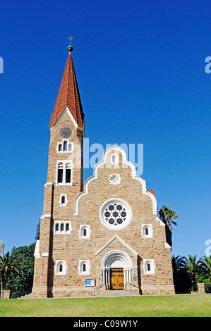 Punto di riferimento la Chiesa di Cristo, costruita nel 1896, la Chiesa evangelica luterana in stile neo-romanico, il centro storico della capitale Foto Stock