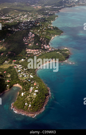 Vista aerea, Castries, la città capitale, costa, zona residenziale esclusiva, penisola, Saint Lucia, LCA, Isole Sopravento Foto Stock