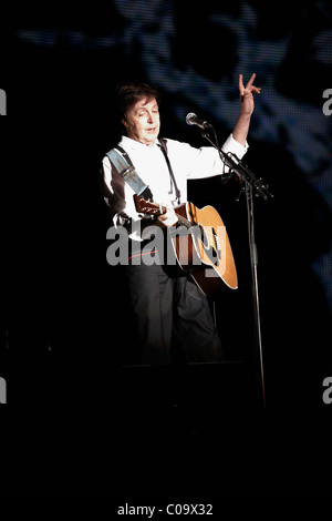 Paul Mc Cartney, giocare al River Plate Stadium di Buenos Aires, Argentina al 'Up e prossimi tour 2010" Foto Stock