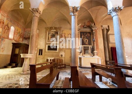 Chiesa dei Santi Quattro Coronati, Roma, Italia, Europa, interni Foto Stock