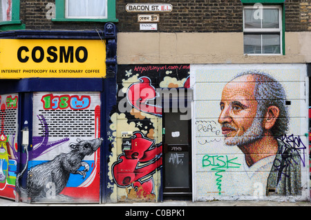 Graffiti in pancetta Street, Off Brick Lane, London, England, Regno Unito Foto Stock