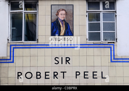 Ritratto di Sir Robert Peel, Bishopsgate, London, England, Regno Unito Foto Stock