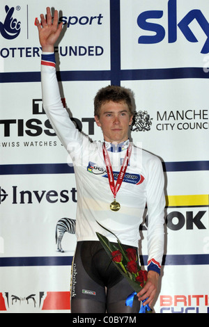 Mens inseguimento individuale. UCI via Coppa del mondo. Manchester Velodrome. 18/02/2011. Credito Sportinpictures/Bowden Garry Foto Stock