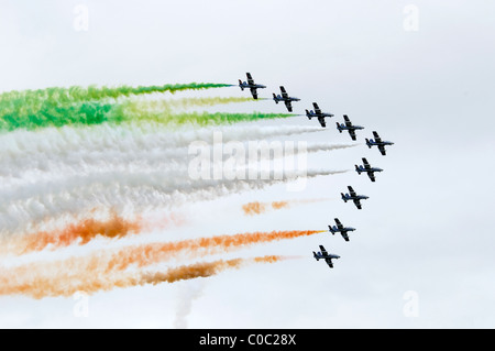 Display di volo da Il Frecce Tricolori. Aemacchi MB339A della Forza Aerea Italiana Aerobatic Team da rivolto Foto Stock