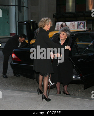La madre di Richard Attias matrimonio della ex moglie del Presidente francese Nicolas Sarkozy, Cecilia Ciganer-Albeniz al suo fidanzato Foto Stock