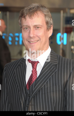 Stephen Tomkinson presso la UK film premiere di ''Che cosa accade a Vegas" tenutasi presso Odeon Leicester Square Londra Inghilterra - 22.04.08 Foto Stock