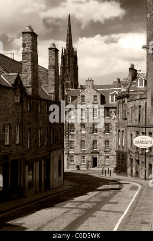 Immagine seppia di Candlemaker Row, Edimburgo, Scozia. Foto Stock