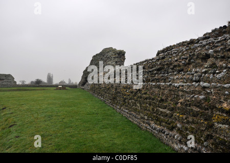 Romano Richborough Fort Kent England Regno Unito. Il posto sono stati i romani sbarcati per la prima volta in Inghilterra Foto Stock