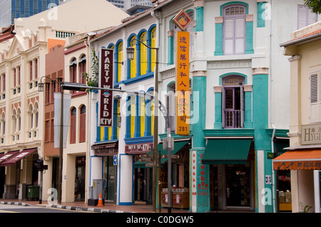 Asia, Singapore (sanscrito per Lion City). Tipica strada viste in area di Chinatown. Foto Stock