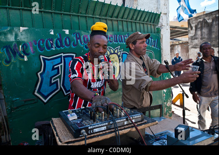 Street artista rap Vecchia Havana Cuba Foto Stock