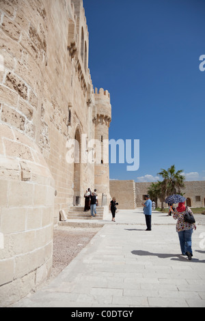 Cittadella Qaitbay ad Alessandria, a nord di Egitto. Foto Stock