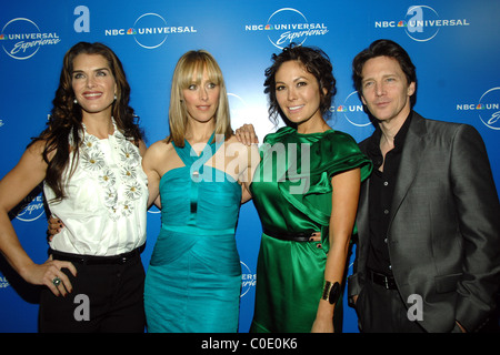 Brooke Shields, Kim Raver, Lindsay Prezzo, Andrew McCarthy la NBC Universal Experience - Arrivi presso il Rockefeller Plaza Foto Stock