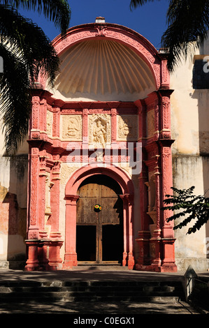 Tercera Orden Cappella entro la cattedrale motivi in Cuernavaca, Stato di Morelos, Messico Foto Stock