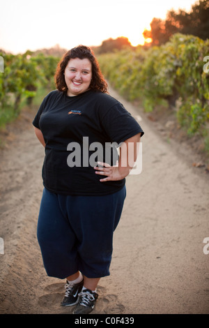 Reedley, California, Stati Uniti. Ritratto di un obeso teenager. Foto Stock