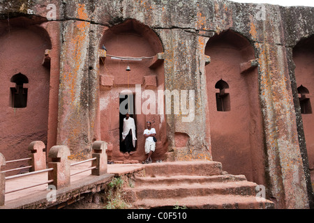 Il rock-scavato nella chiesa di scommessa Gabriel-Rufael in Lalibela Foto Stock