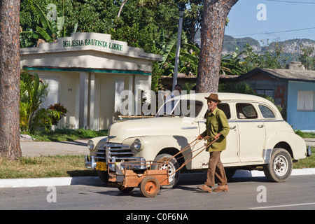 La Iglesia Batita Libre, Battista, Oldtimer in Viñales Cuba, nella provincia di Pinar del Rio, Foto Stock