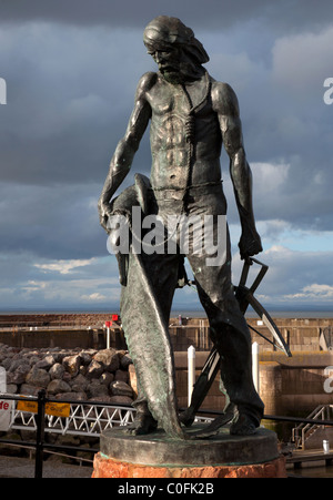 "L'Antica Mariner' statua/scultura sulla banchina a Watchet Harbour Somerset.Inghilterra Foto Stock