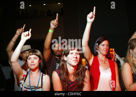 Pubblico fabbro musica HipHop concerto presso il Museo Americano di Storia Naturale di New York City, Stati Uniti d'America - 27.06.08 Foto Stock