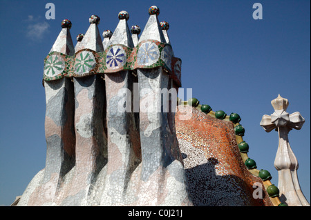 Dettagli sul tetto di Casa Batlló, Barcellona, Spagna Foto Stock